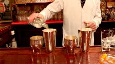 New York: A guide to tipping for foreign tourists