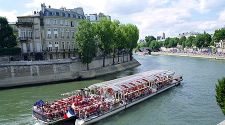 Paris River Cruises: Which bateaux mouches is the best deal?