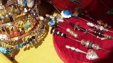 Barcelona: Bargain shopping at Encants flea market