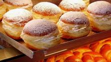 Vienna: Krapfen Pastries and Carnival