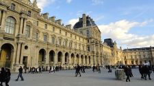 Paris: 7 tips for surviving the Louvre