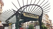 Paris: Will buying a Navigo pass help you save on the Metro and bus?