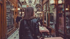 Cheap Vintage Shopping in Paris