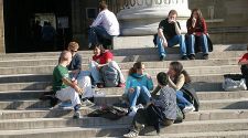 12 tips for studying abroad in Paris