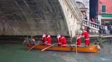 Venice Holiday Events: Markets, Glass Christmas and more