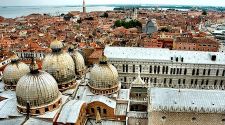 7 Ways to Make Your Travel Dollar Even Stronger Abroad