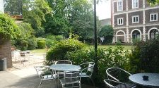 London: 3 budget hotels with amazing locations